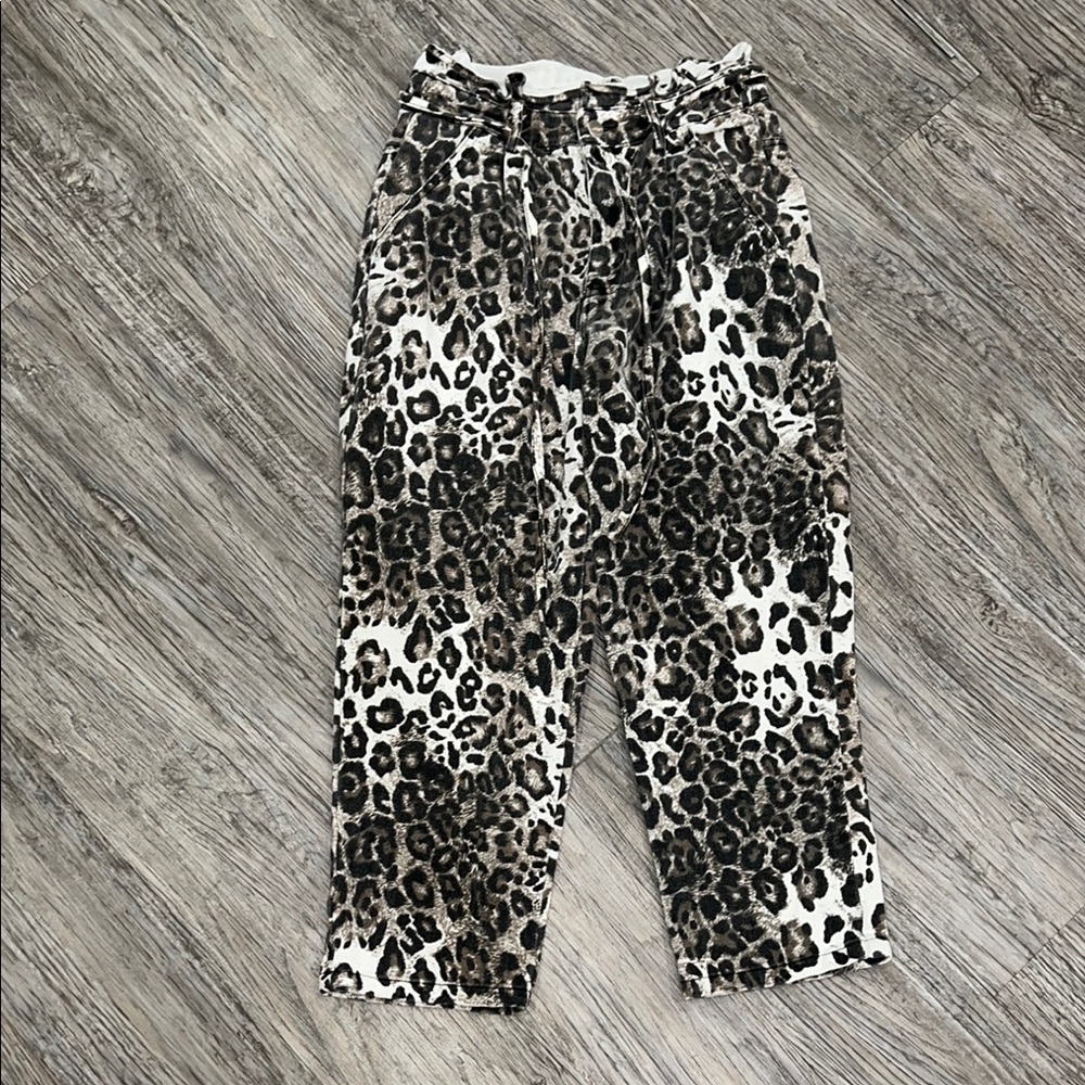 Kittenish Leopard Print Cropped Pants